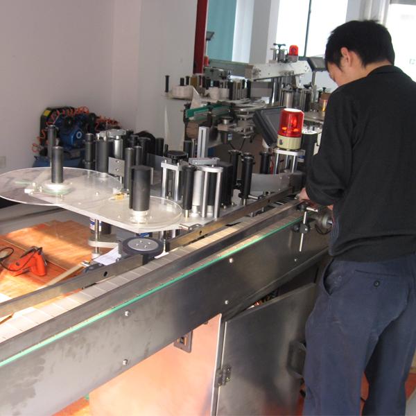 מכונת סימון PLC סימנס אוטומטית עם מפריד בקבוקים לבקבוקי מים