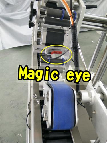 מכונת תיוג בקבוקונים לנהג מנוע נהג מנוע במהירות גבוהה של דלתא לבקבוקים עגולים קטנים