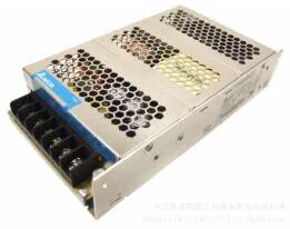 מכונת תוויות אוטומטית מלאה להדבקת תוויות הדבקה עצמית מכונת תוויות מדבקות צד כפולות לסגלגל, עגול, אקווה