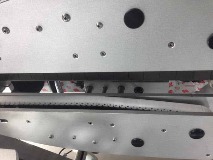 מספר סוגים של בקרת PLC מכונת תוויות בקבוקים