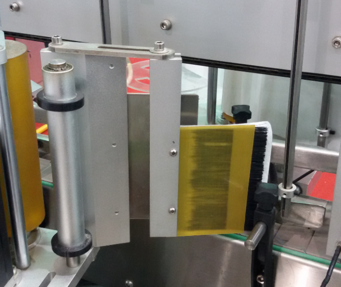 מנגנון לחץ למעלה בקבוקים עליונה מכונת תווית בקבוק אוטומטית עם אישור CE