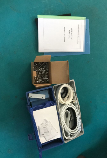 מכונת תיוג מדבקות צד כפולות במהירות גבוהה לבקבוק מרובע / עגול / שטוח