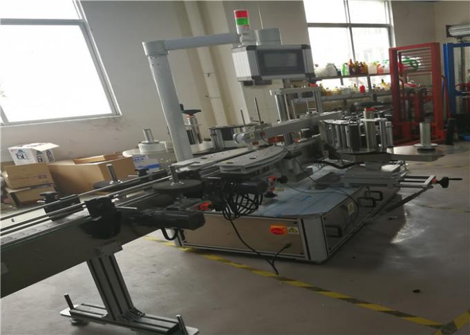 מכונת תיוג מדבקות דבקות עצמית למקל בקבוק פלסטיק כימי, 3 תוויות