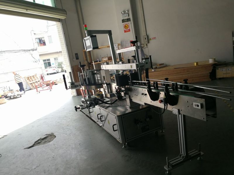 סין מכונת תוויות מדבקת בקבוקים עגולה עם פנים, רוחב תווית 190 מ"מ ספק